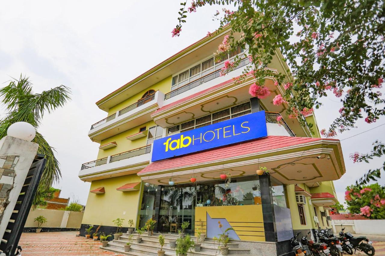Fabhotel Kriti Green Váránasí Exteriér fotografie