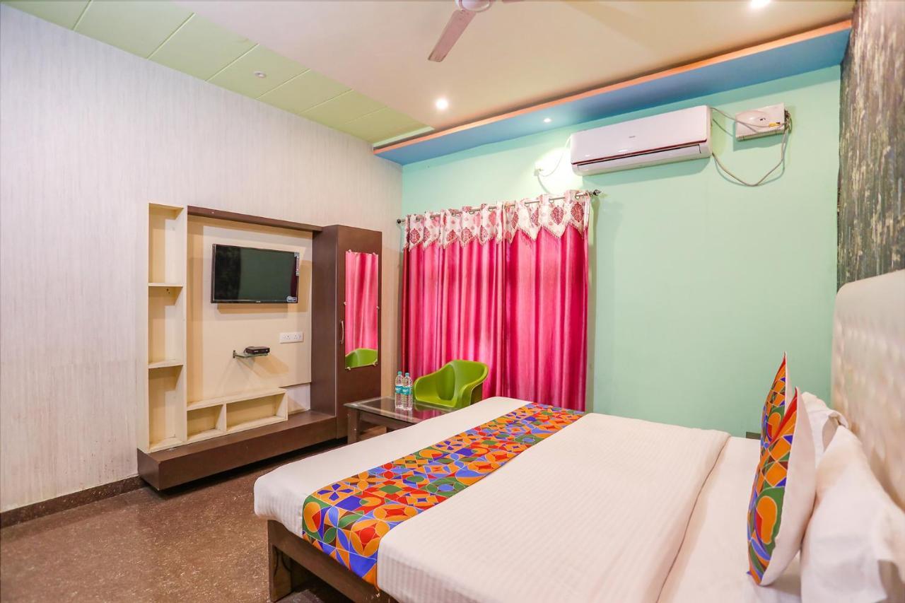 Fabhotel Kriti Green Váránasí Exteriér fotografie